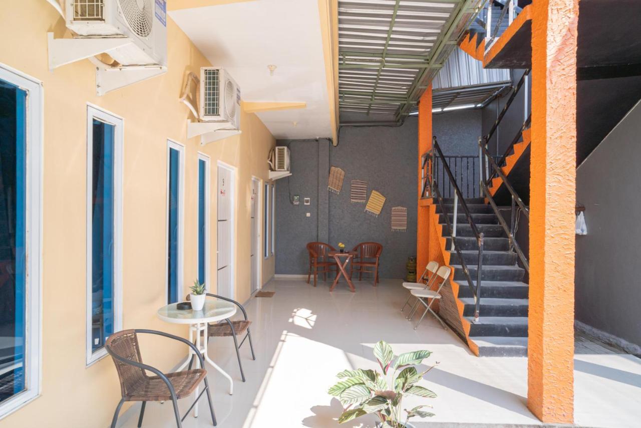Reddoorz Syariah At Winong Nganjuk Hotel Exterior photo