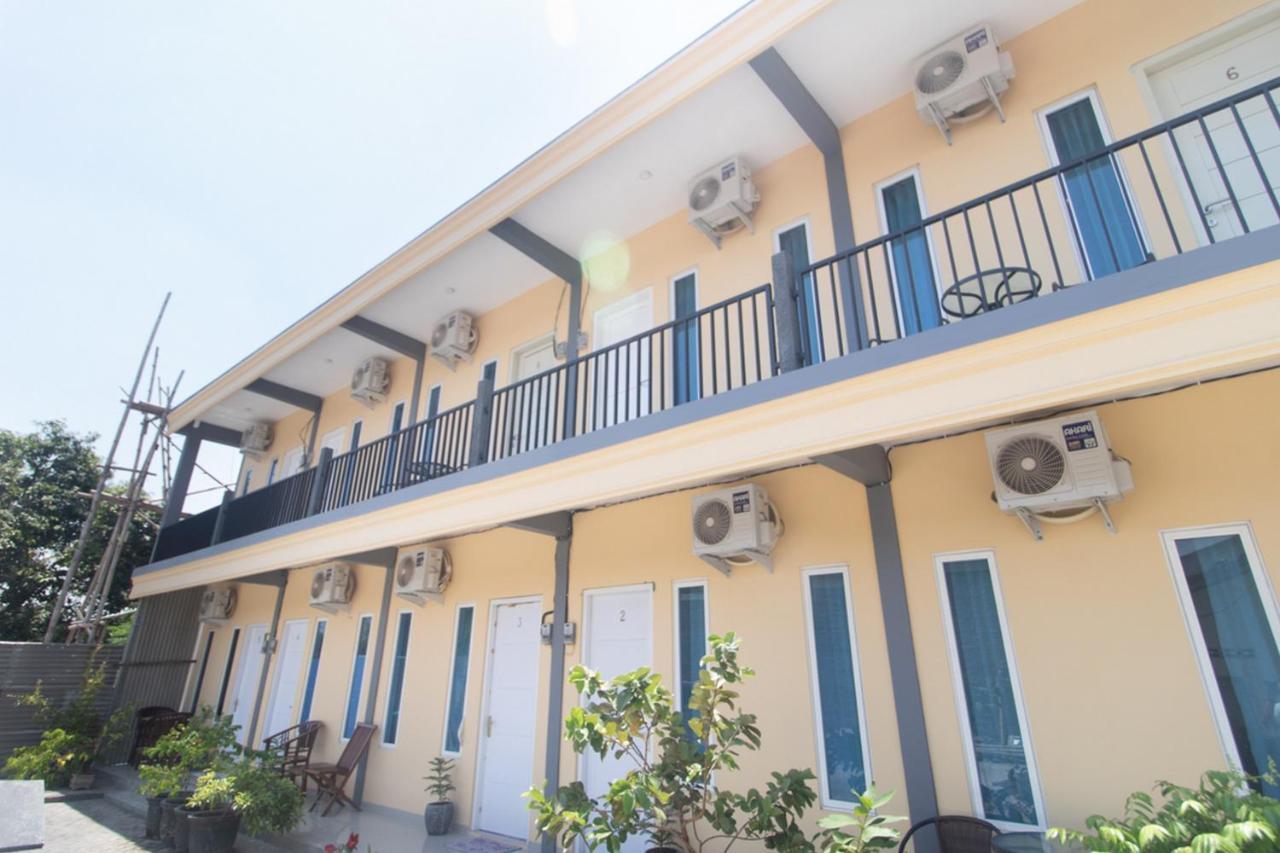 Reddoorz Syariah At Winong Nganjuk Hotel Exterior photo